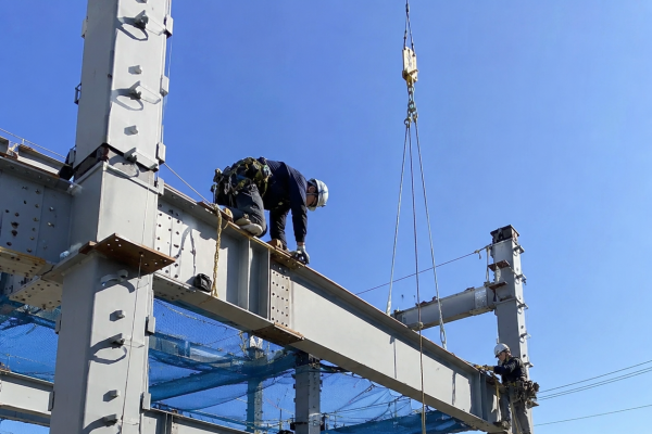 鉄骨の建方